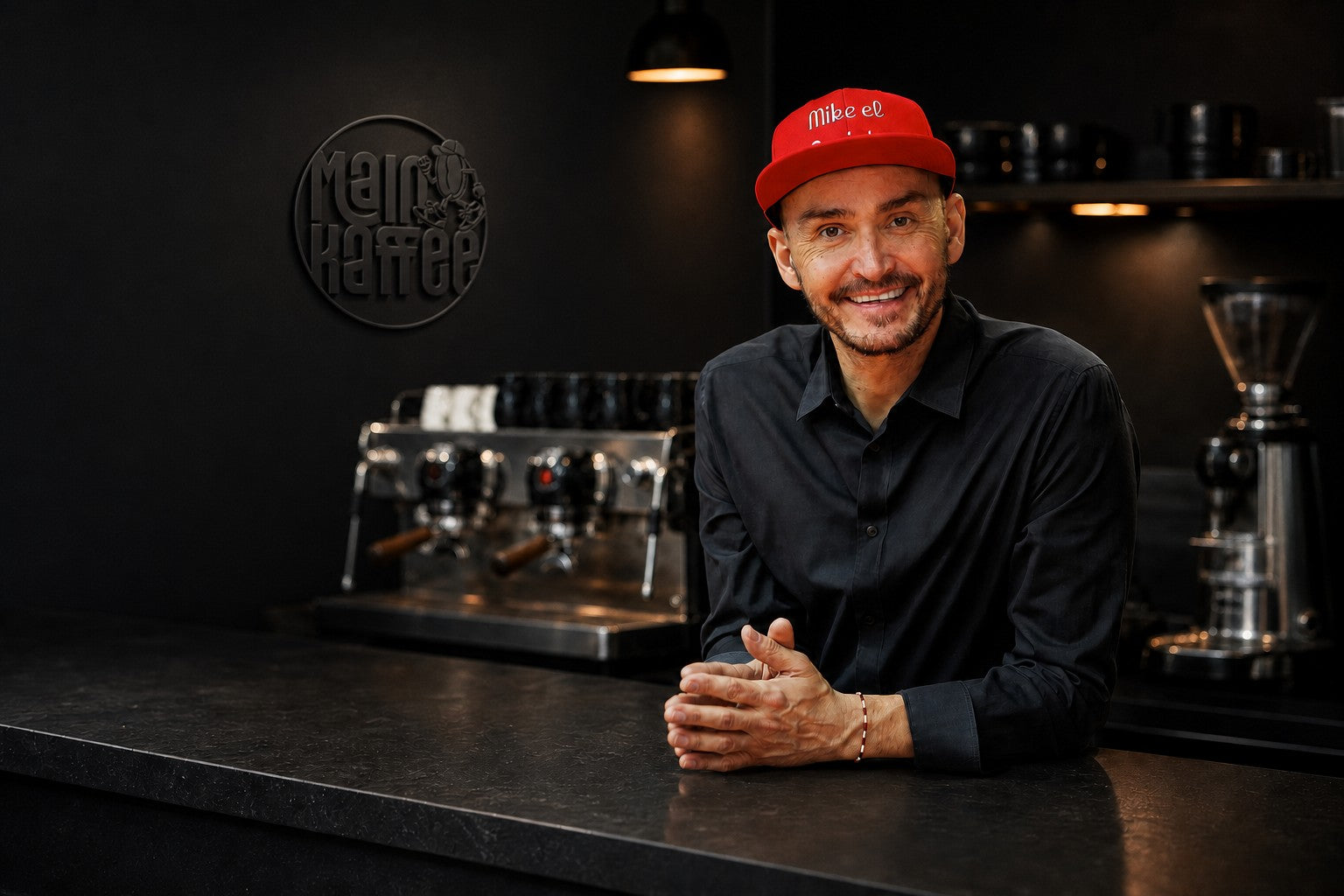Mike Schumann an seiner Theke